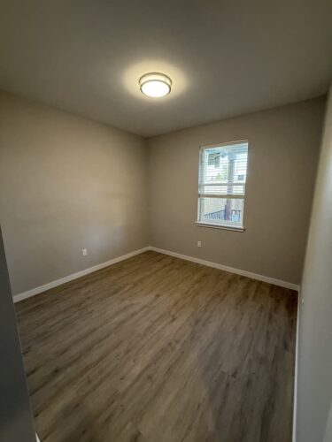 electrician-salem-oregon-creative-electric-10-20-2025-10