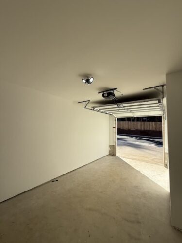 electrician-salem-oregon-creative-electric-10-20-2025-23