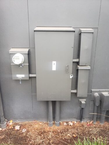 electrician-salem-oregon-creative-electric-12-15-2025-4