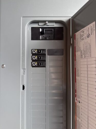 electrician-salem-oregon-creative-electric-2-16-2025-0011