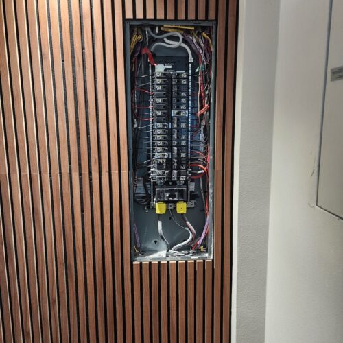 electrician-salem-oregon-creative-electric-2-2-2025-1