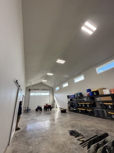 electrician-salem-oregon-creative-electric-2-23-2025-011