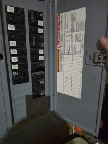 electrician-salem-oregon-creative-electric-3-23-2025-003