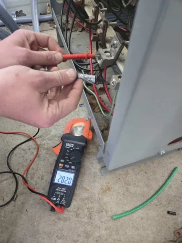 electrician-salem-oregon-creative-electric-3-30-2025-0021