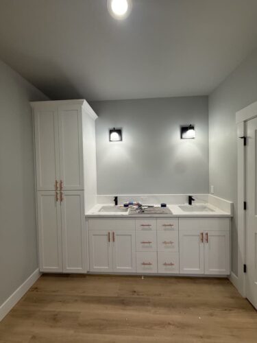 electrician-salem-oregon-creative-electric-3-9-2025-007