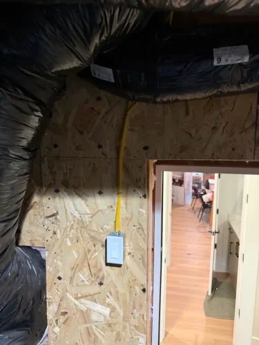 electrician-salem-oregon-creative-electric-4-20-2025-0010