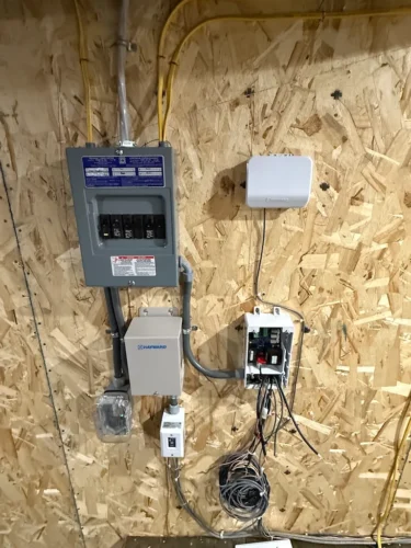 electrician-salem-oregon-creative-electric-4-20-2025-0020