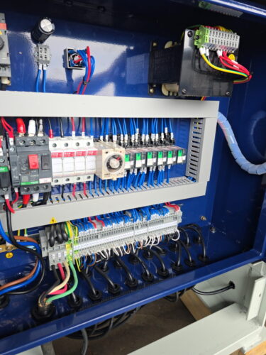 electrician-salem-oregon-creative-electric-8-10-2025-4