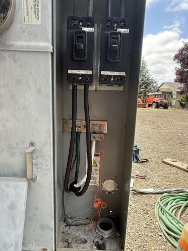 electrician-salem-oregon-creative-electric-8-4-2025-11