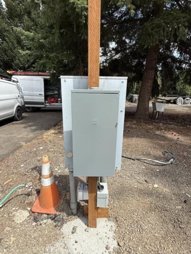 electrician-salem-oregon-creative-electric-8-4-2025-8