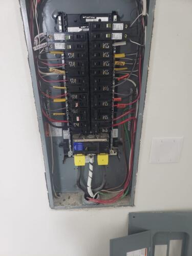 salem-or-electrical-contractors-creative-electric-3-24-2025-23